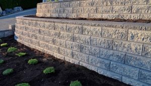 Kansas City, Missouri Concrete Retaining Walls Strengthen Landscapes and Prevent Erosion